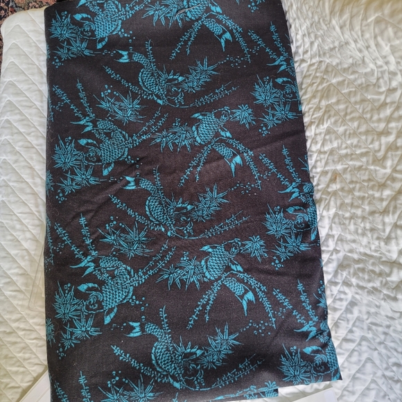 Vintage Cotton Koi Fish Print Quilting Sewing Fabric 136" x 43" - Picture 2 of 3